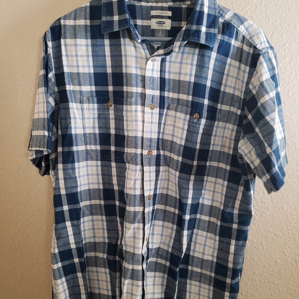 NWOT ON Slim Fit Plaid Button Top